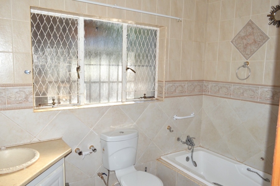 4 Bedroom Property for Sale in Flimieda North West